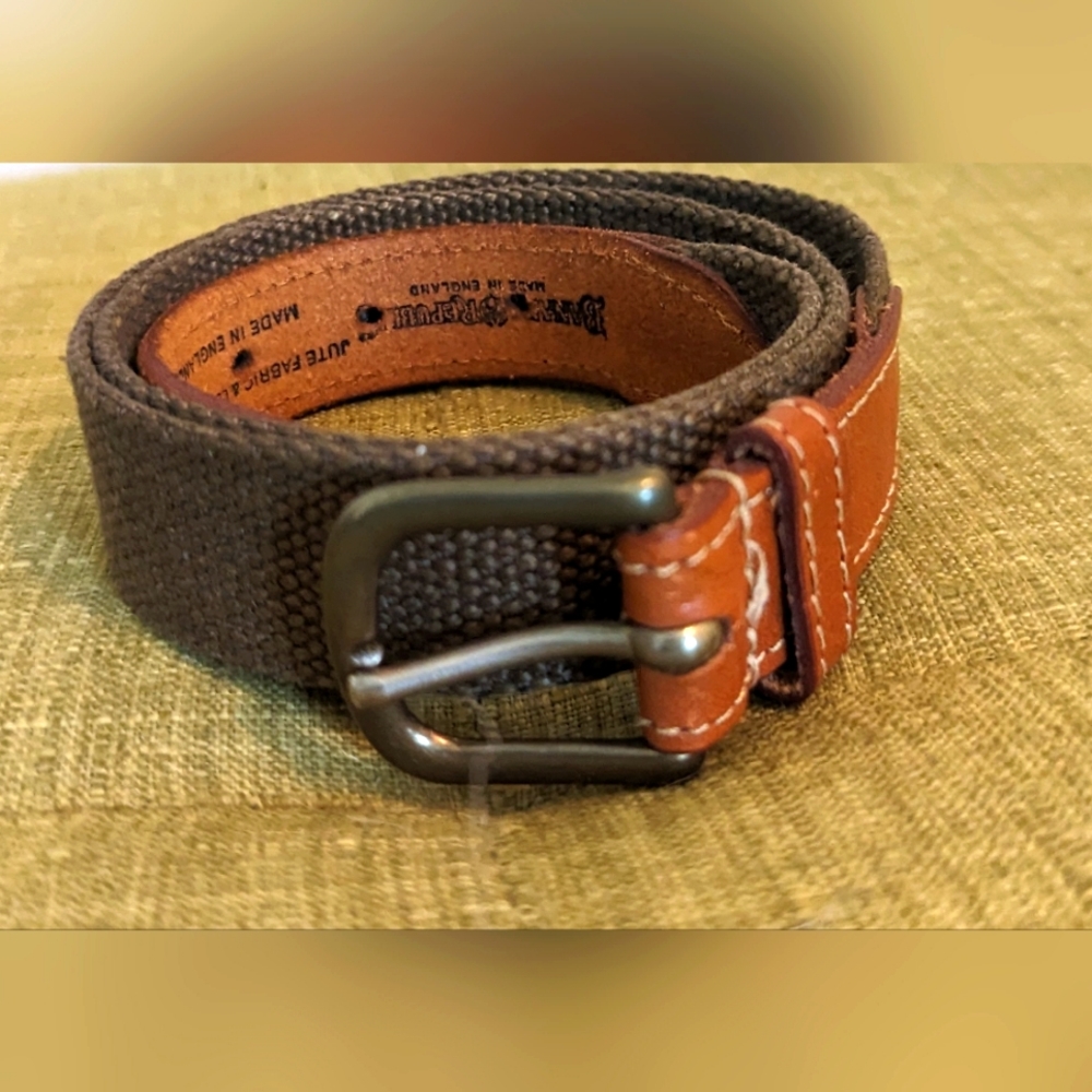 Vintage Banana Republic belt; 1979-1983 Label